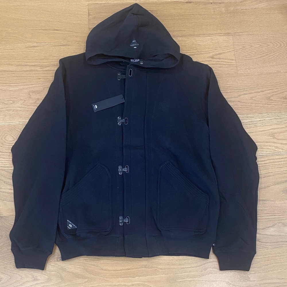 10.Deep Black Lightweight Jacket